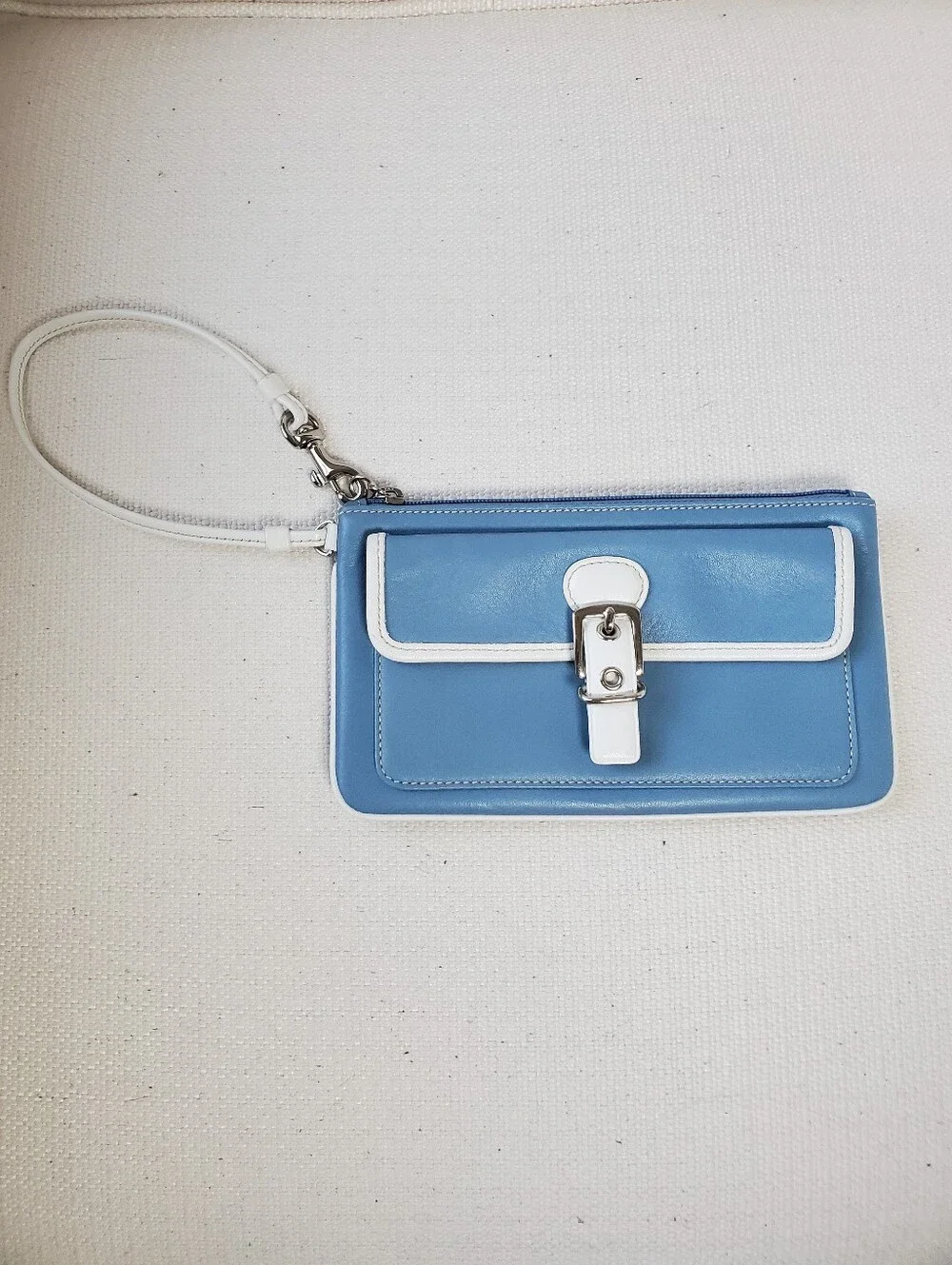 Coach Hampton Blue Leather Wristlet Wallet Buckle Snap Front Bag